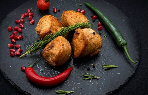 Шашлык из куриного филе (400 грамм)