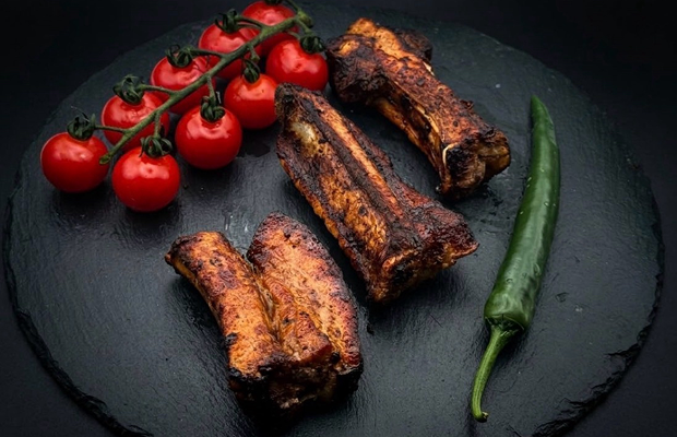 Шашлык из свиных ребер (400 грамм)